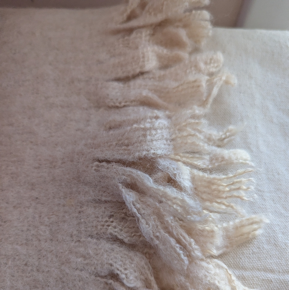 Vintage 100% Alpaca Wool Scarf Knit Winter Warm Cream Coral Red - Picture 5 of 10